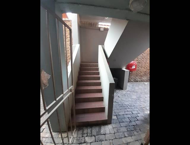 2 BEDROOM APARTMENT FOR SALE IN BASSONIA